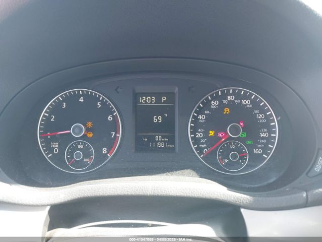 1VWAT7A3XFC117991 Volkswagen Passat 1.8t Limited Edition