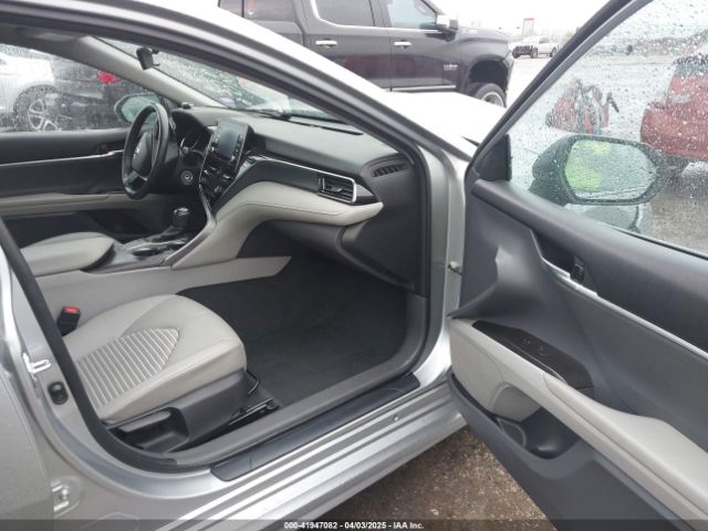 4T1G11AKXNU697576 Toyota CAMRY SE