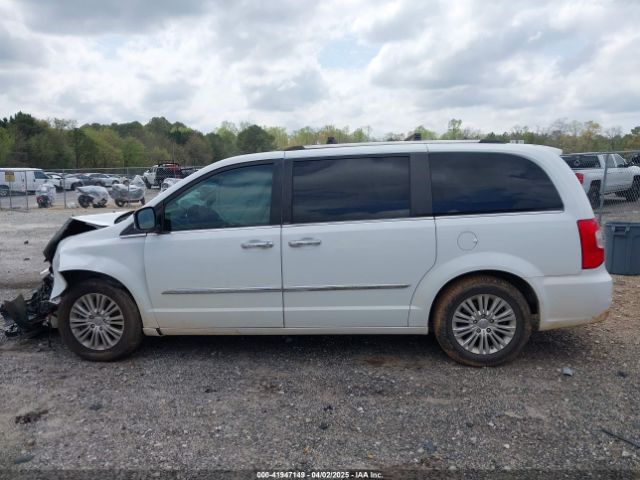 2C4RC1GG9ER116141 Chrysler Town & Country Limited