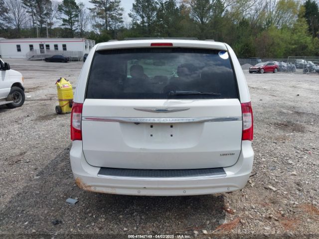 2C4RC1GG9ER116141 Chrysler Town & Country Limited
