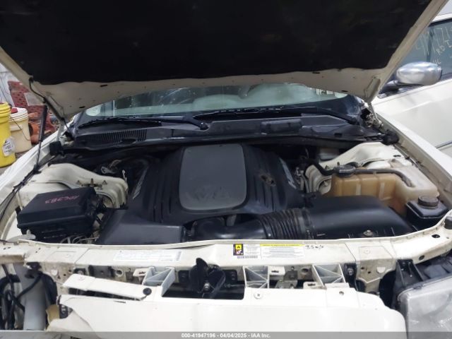 2009 CHRYSLER 300C 2C3KA63T39H512072 Photo 9