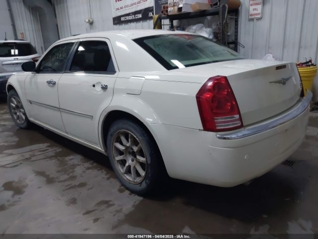 2009 CHRYSLER 300C 2C3KA63T39H512072 Photo 2