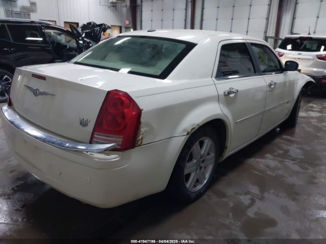 2009 CHRYSLER 300C 2C3KA63T39H512072 Photo 3