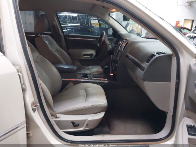 2009 CHRYSLER 300C 2C3KA63T39H512072 Photo 4