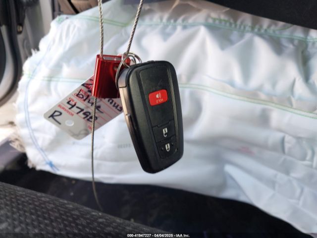 JTDKAMFU5N3184798 Toyota Prius Le