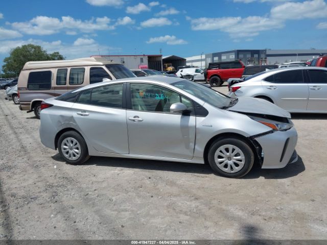 JTDKAMFU5N3184798 Toyota Prius Le