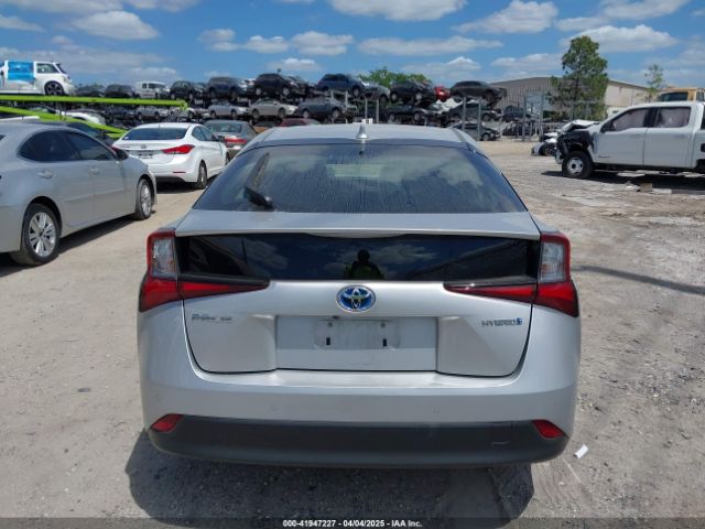 JTDKAMFU5N3184798 Toyota Prius Le
