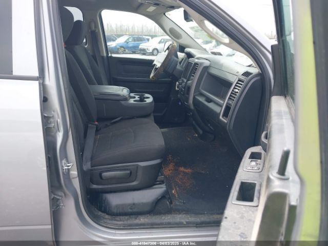 1C6RR7FG2LS145163 RAM 1500 Classic Tradesman  4x4 6'4 Box