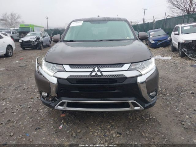 JA4AD3A32KZ005793 Mitsubishi Outlander Se