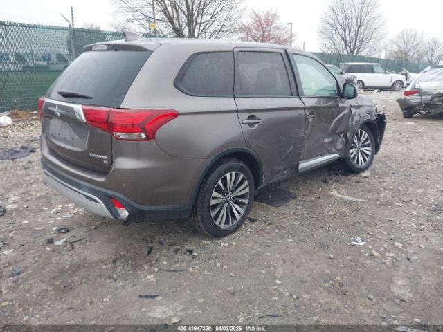 JA4AD3A32KZ005793 Mitsubishi Outlander Se