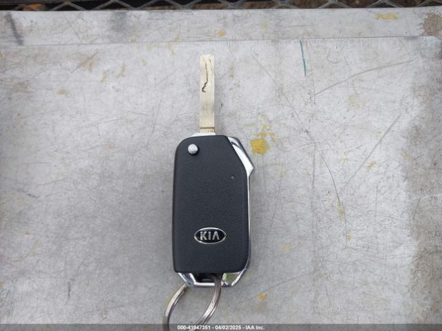 KNDJ23AU0L7731492 KIA SOUL LX