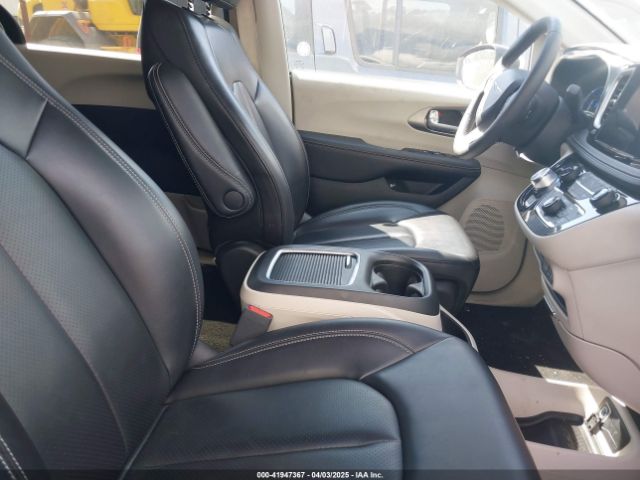 2C4RC1L79PR595055 Chrysler Pacifica Hybrid Touring L