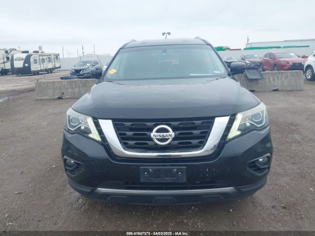 5N1DR2MM8HC690215 Nissan Pathfinder Sl