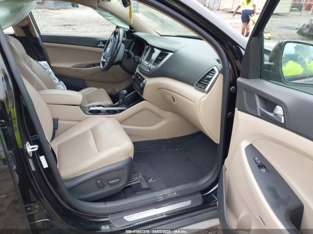KM8J33A29HU369601 Hyundai Tucson Limited