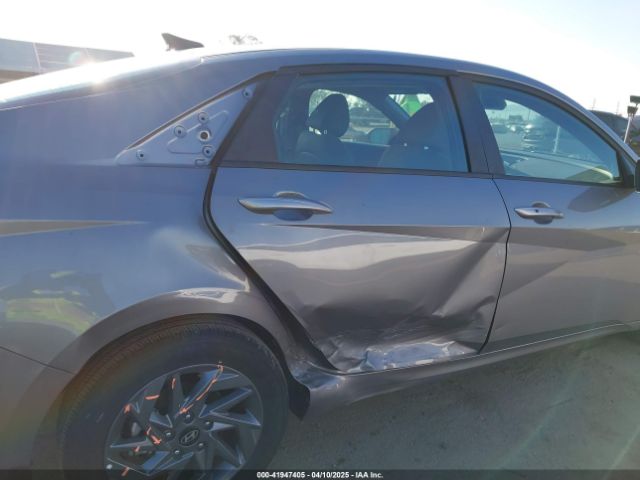 KMHLM4DJ0RU103156 Hyundai Elantra Hybrid Blue