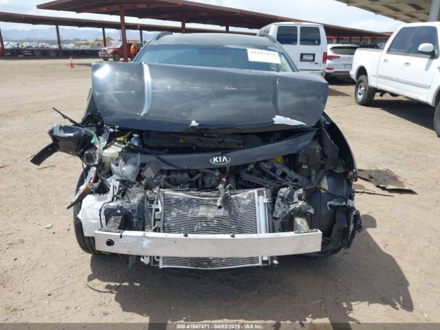 KNDCC3LC2H5068049 KIA NIRO EX