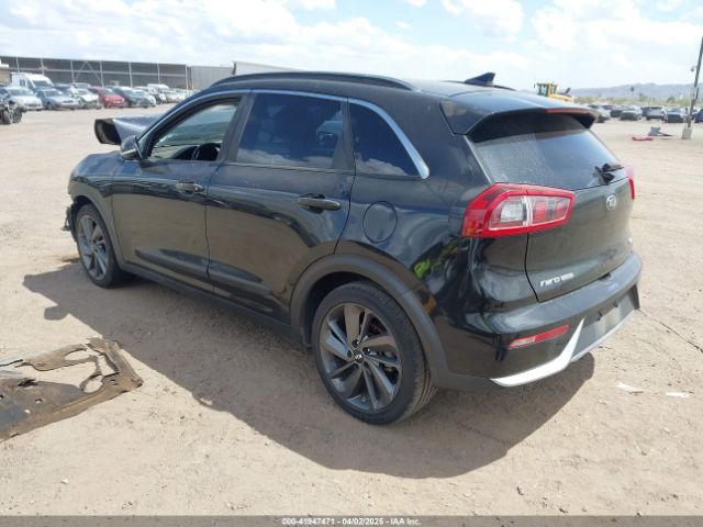 KNDCC3LC2H5068049 KIA NIRO EX