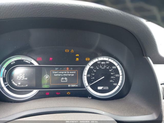 KNDCC3LC2H5068049 KIA NIRO EX