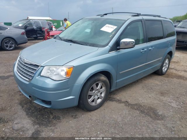 2010 CHRYSLER TOWN & COUNTRY 2A4RR8DX7AR368342 Photo 1