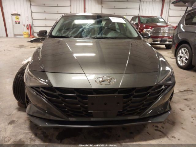 5NPLS4AG3PH118177 Hyundai ELANTRA SEL