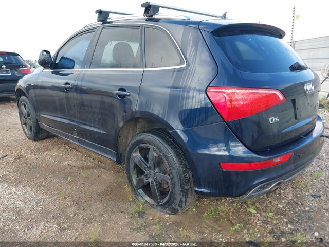 2011 AUDI Q5 WA1DKAFP8BA017223 Photo 2