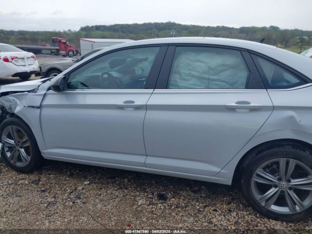 3VWC57BU6KM111351 Volkswagen Jetta 1.4t R-line/1.4t S/1.4t Se