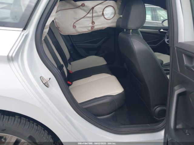 3VWC57BU6KM111351 Volkswagen Jetta 1.4t R-line/1.4t S/1.4t Se