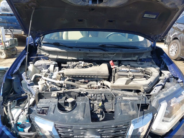 JN8AT2MV0HW014068 Nissan ROGUE SV