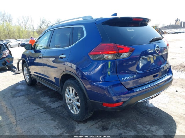 JN8AT2MV0HW014068 Nissan ROGUE SV