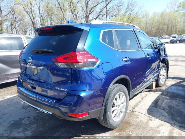 JN8AT2MV0HW014068 Nissan ROGUE SV