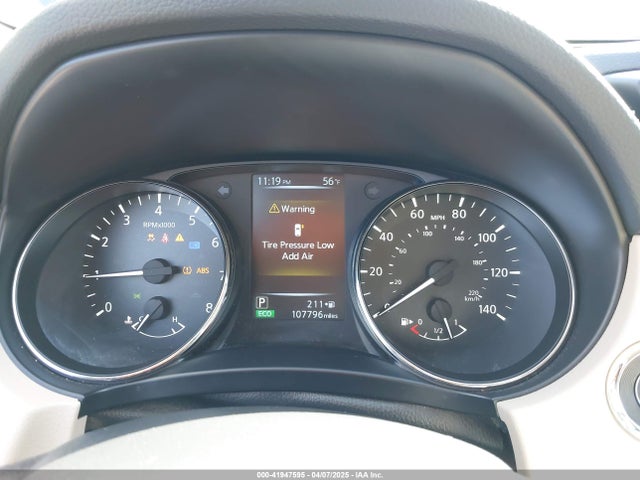 JN8AT2MV0HW014068 Nissan ROGUE SV