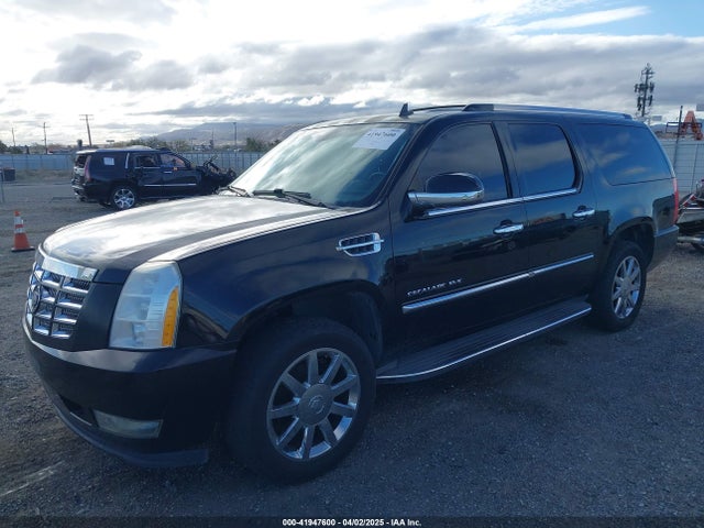 2011 CADILLAC ESCALADE ESV 1GYS3GEF7BR242802 Photo 1