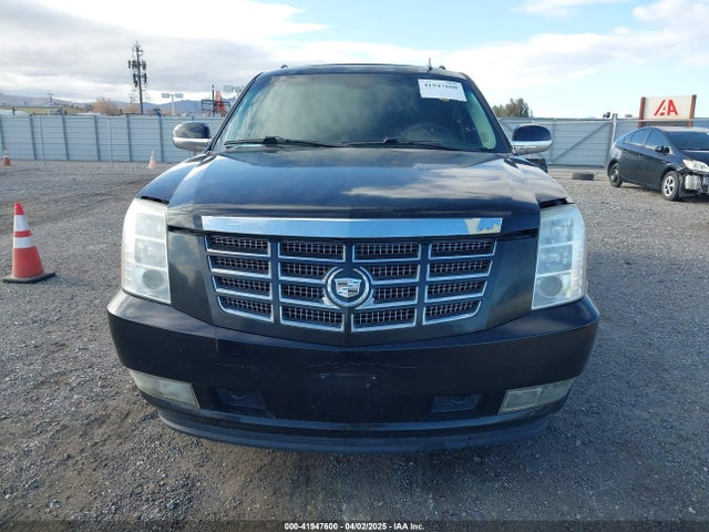 2011 CADILLAC ESCALADE ESV 1GYS3GEF7BR242802 Photo 5