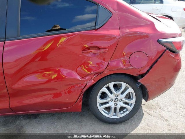 3MYDLBYV0JY314938 Toyota YARIS IA