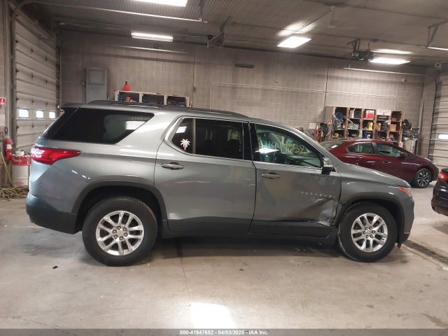 1GNEVGKW1KJ202867 Chevrolet Traverse 1lt
