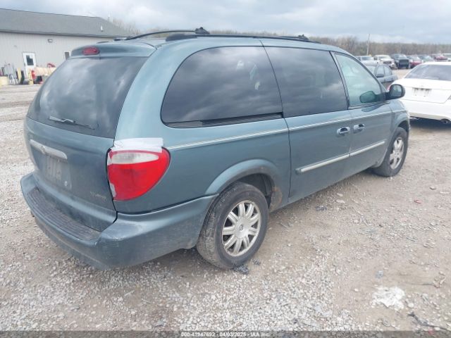 2005 CHRYSLER TOWN & COUNTRY 2C4GP54L75R429550 Photo 3