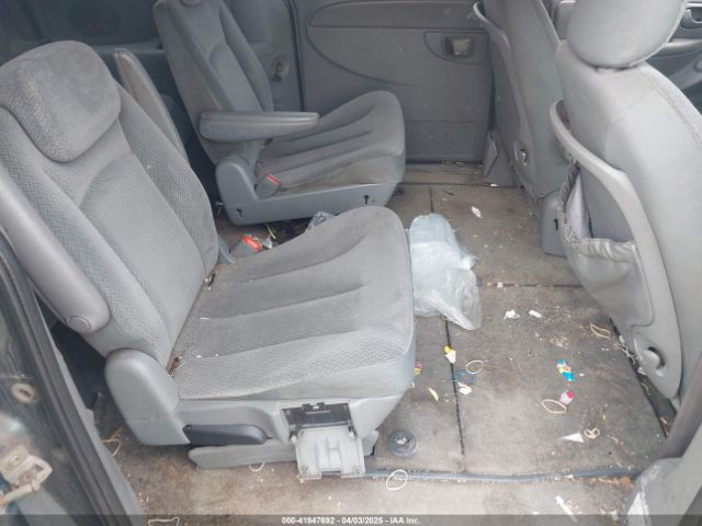 2005 CHRYSLER TOWN & COUNTRY 2C4GP54L75R429550 Photo 7