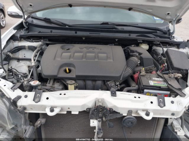 5YFBURHEXJP761899 Toyota COROLLA SE