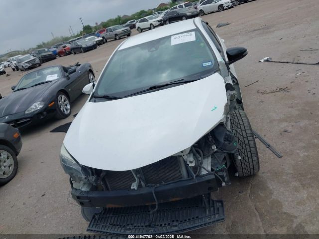 5YFBURHEXJP761899 Toyota COROLLA SE