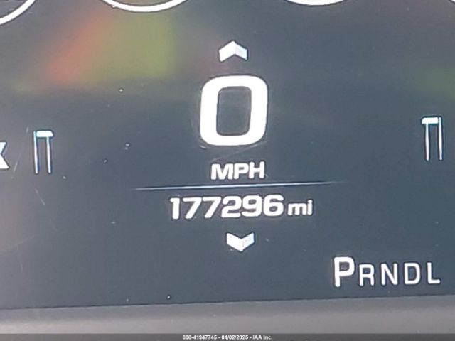 1GKS1HKJ7HR137877 GMC YUKON XL DENALI