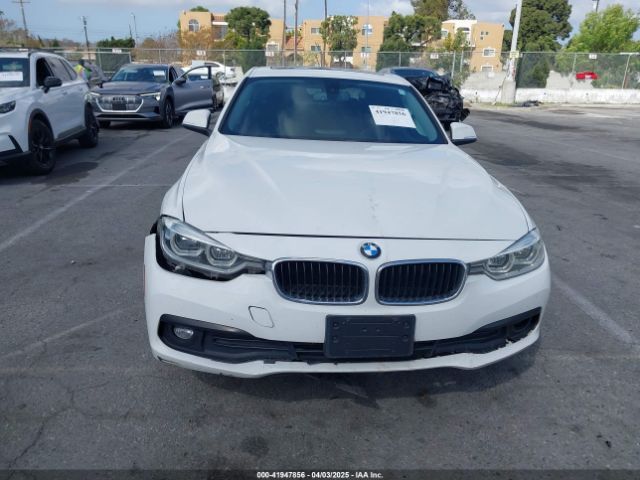WBA8A9C5XJAH12264 BMW 320i