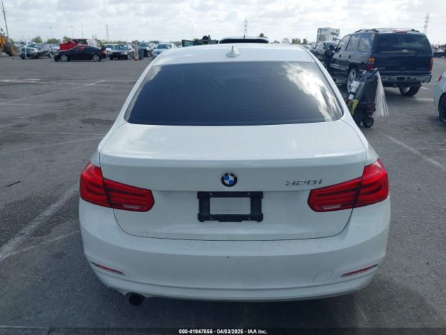 WBA8A9C5XJAH12264 BMW 320i