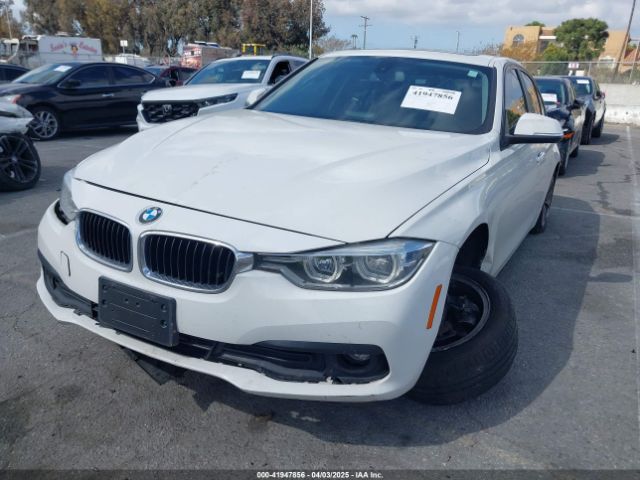 WBA8A9C5XJAH12264 BMW 320i