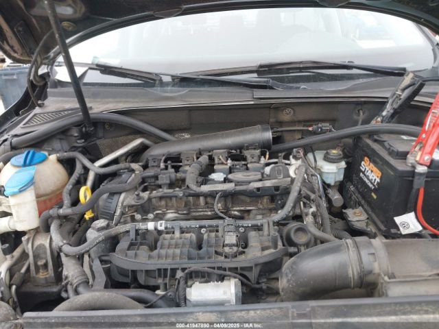 1VWAT7A31FC118947 Volkswagen Passat 1.8t Limited Edition