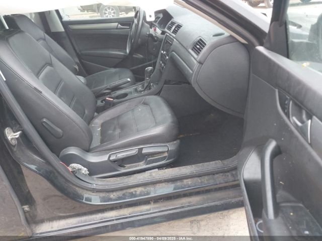 1VWAT7A31FC118947 Volkswagen Passat 1.8t Limited Edition