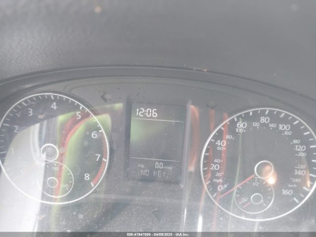 1VWAT7A31FC118947 Volkswagen Passat 1.8t Limited Edition