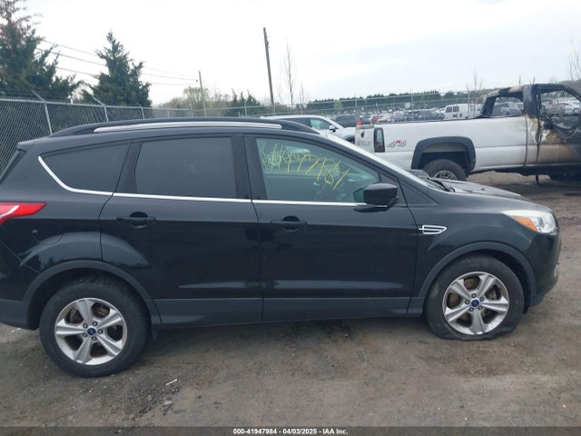1FMCU9GX6GUA81609 Ford ESCAPE SE