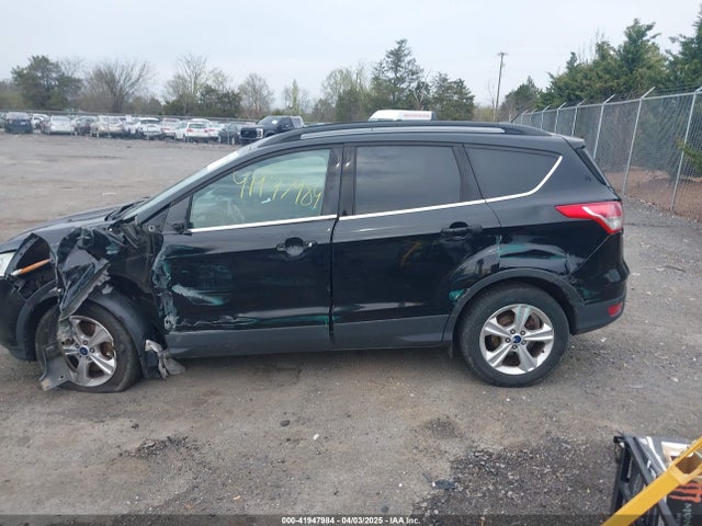 1FMCU9GX6GUA81609 Ford ESCAPE SE