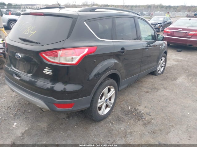 1FMCU9GX6GUA81609 Ford ESCAPE SE
