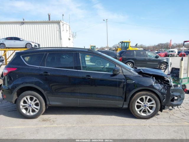 1FMCU0GD5HUC23788 Ford ESCAPE SE